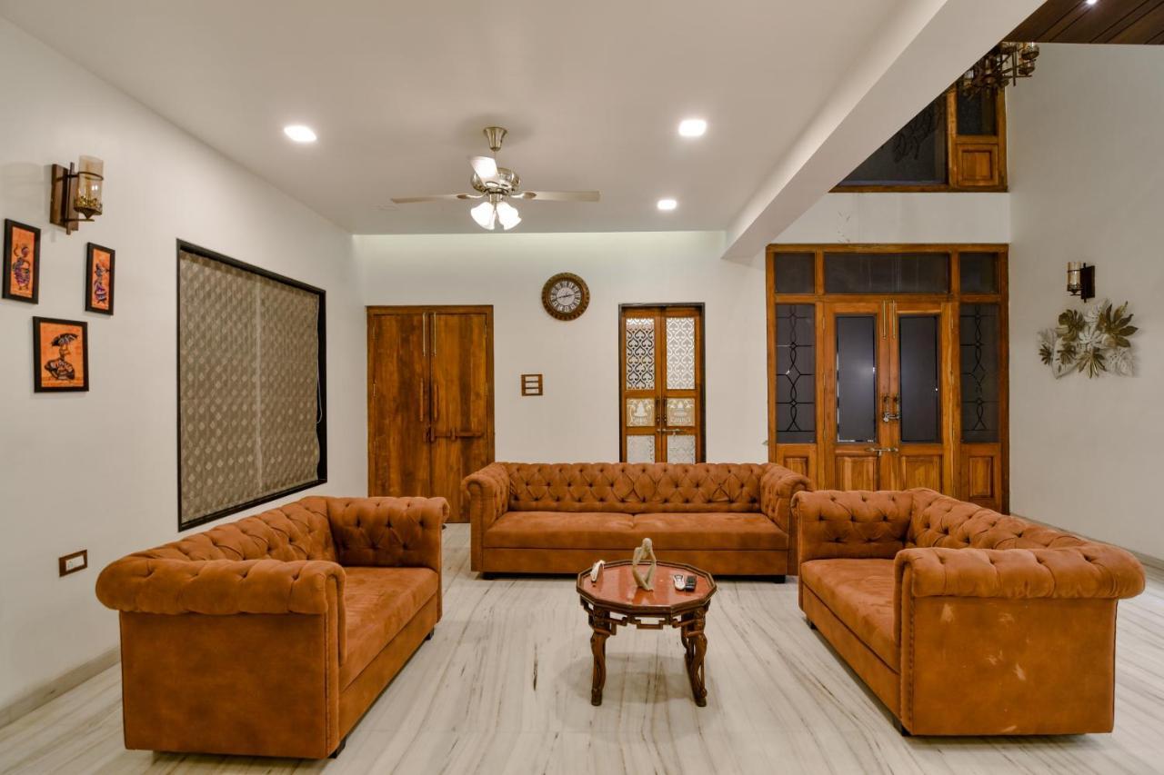Lifeline Villas - Luxurious Taraangan 4 Mountain View Villa With Biggest Pool And Huge Open Area Лонавла Екстер'єр фото