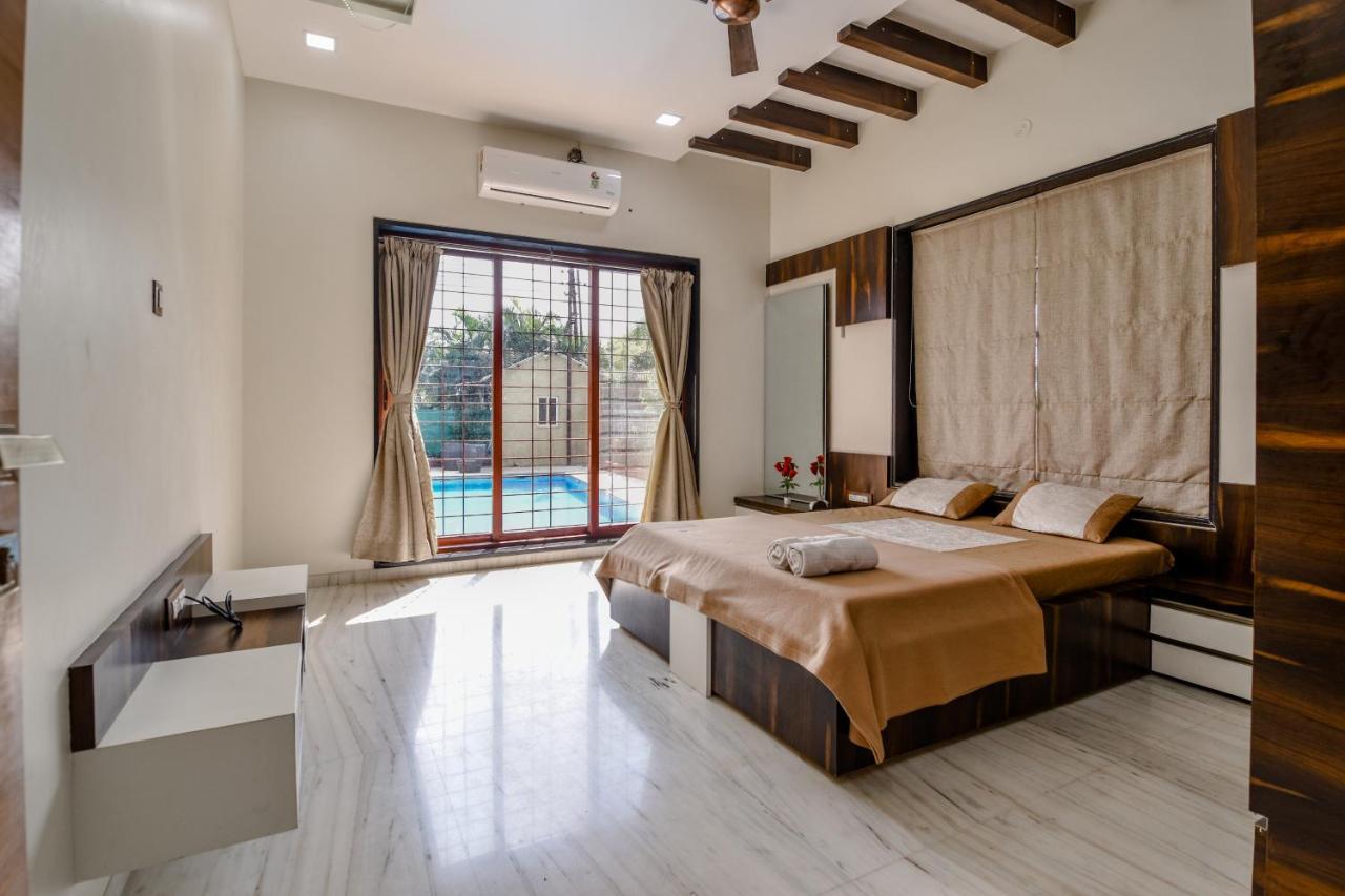 Lifeline Villas - Luxurious Taraangan 4 Mountain View Villa With Biggest Pool And Huge Open Area Лонавла Екстер'єр фото