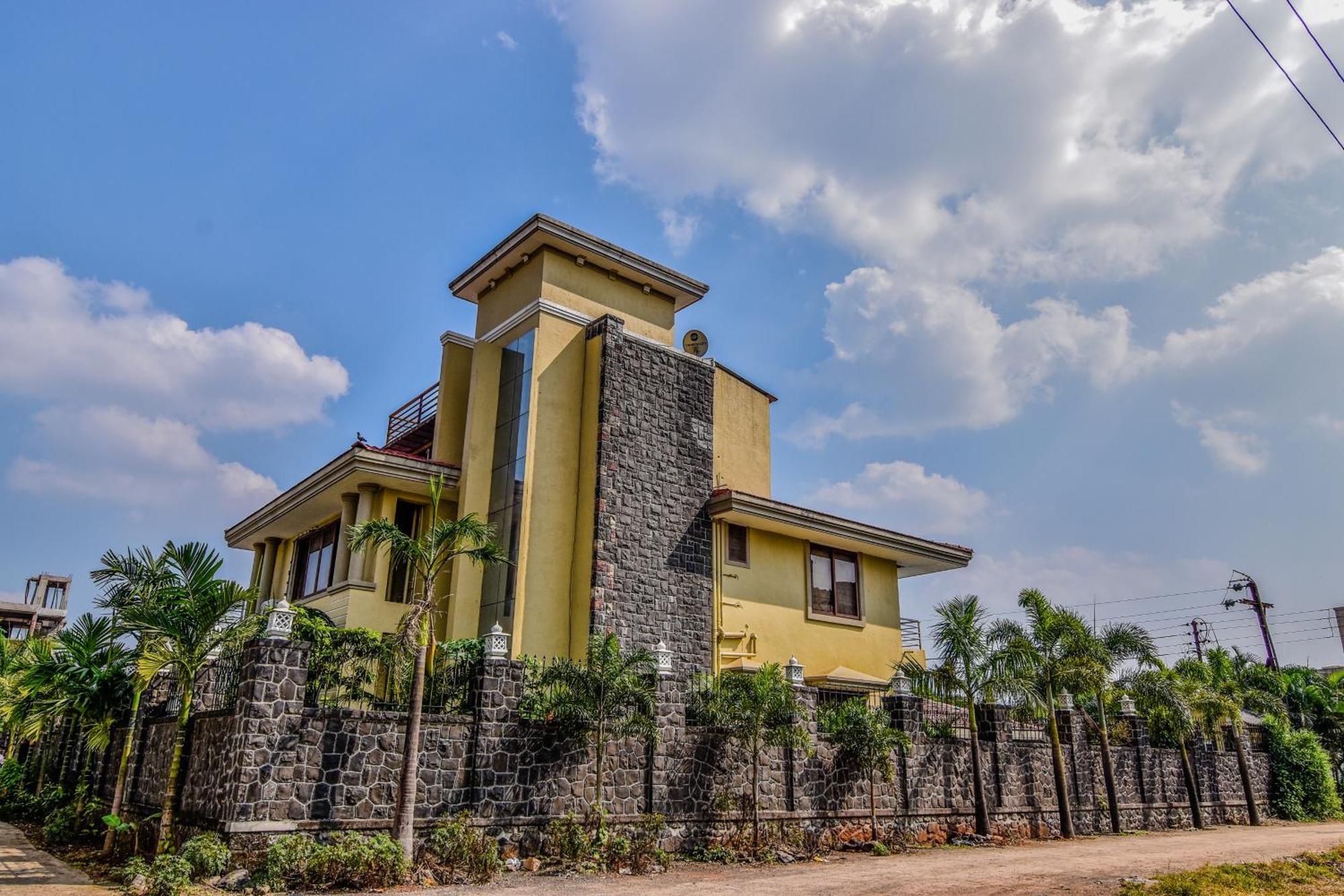 Lifeline Villas - Luxurious Taraangan 4 Mountain View Villa With Biggest Pool And Huge Open Area Лонавла Екстер'єр фото